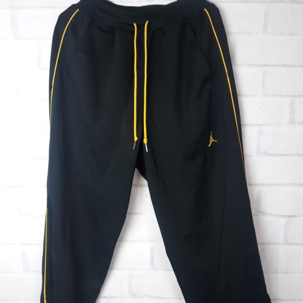 Jordan heavy quality material.. athletic wear